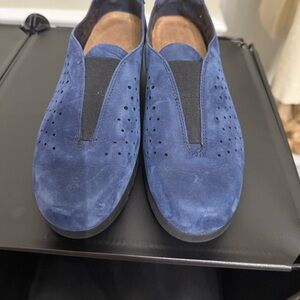 Clarks, like new, see pics. Very comfortable